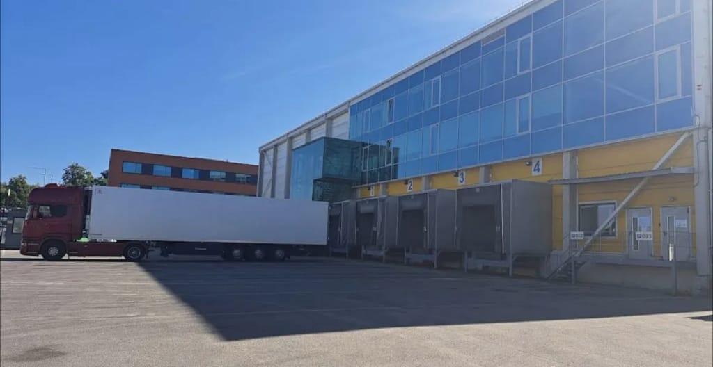 Via 3L LT cold warehouse location